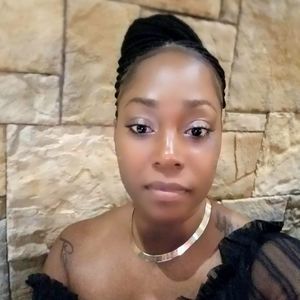 Meet your Posher, Tomeka